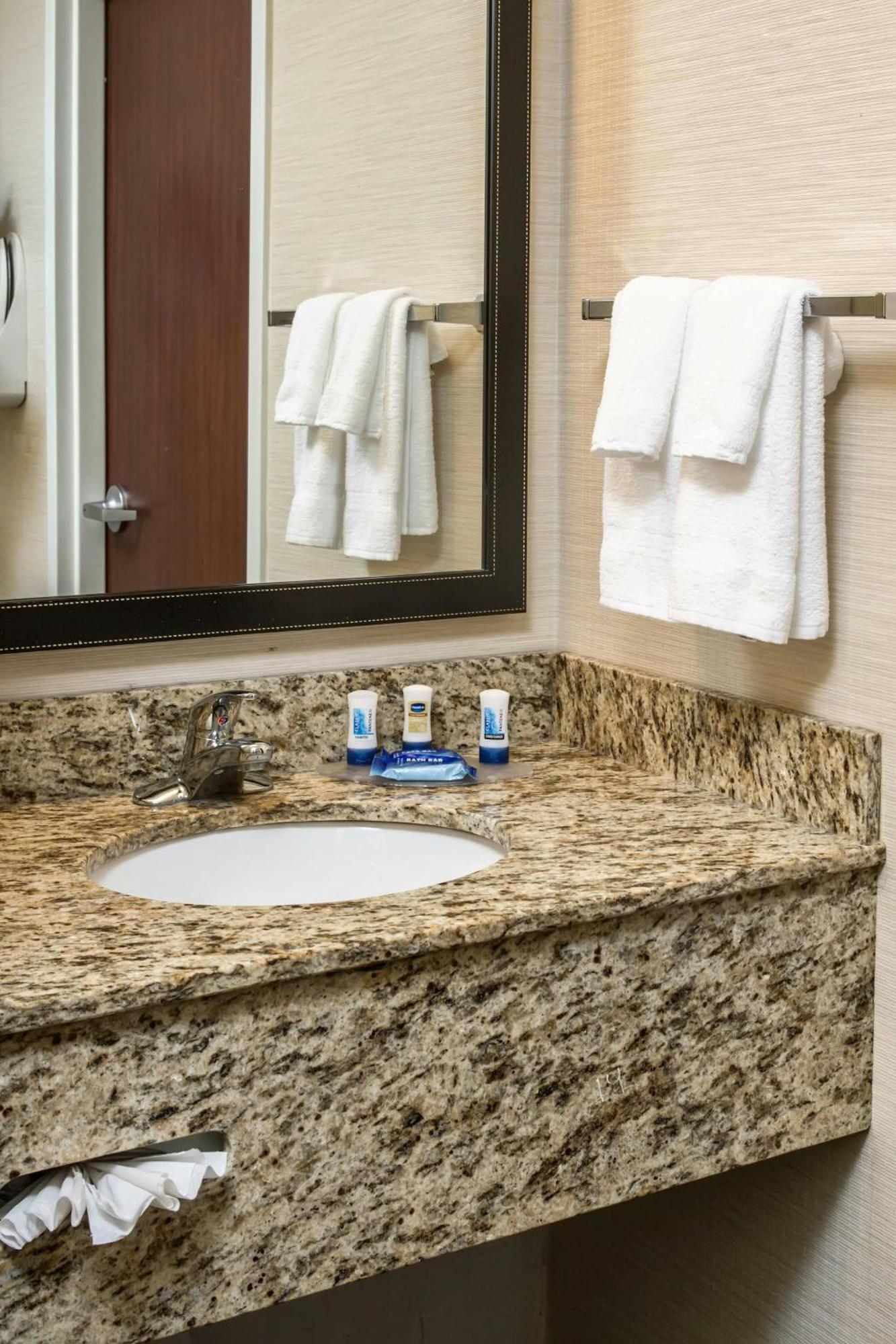 Fairfield Inn & Suites Jacksonville Airport Экстерьер фото