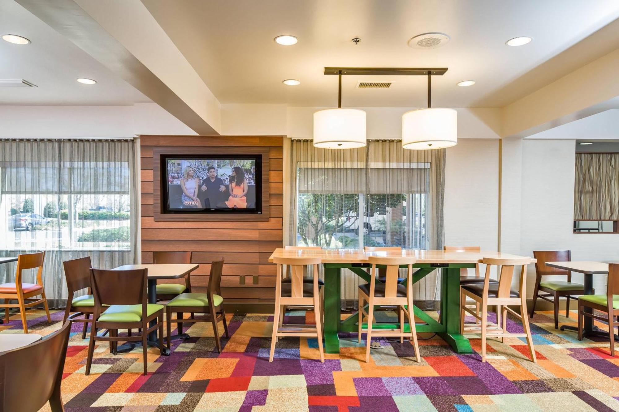 Fairfield Inn & Suites Jacksonville Airport Экстерьер фото